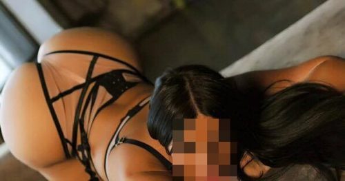 Atakum Bayan: Bakanı Aşka Getiren 77 kg, 178 cm Boyunda Ateşli Güzellik